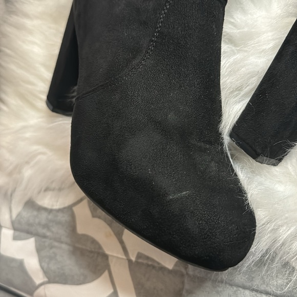 Torrid Block Heel Stretch Knee Boot (WW) - Picture 3 of 4